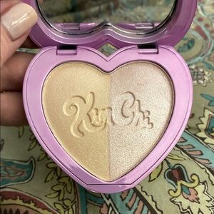 KimChi Heart Highlighter in shade #03